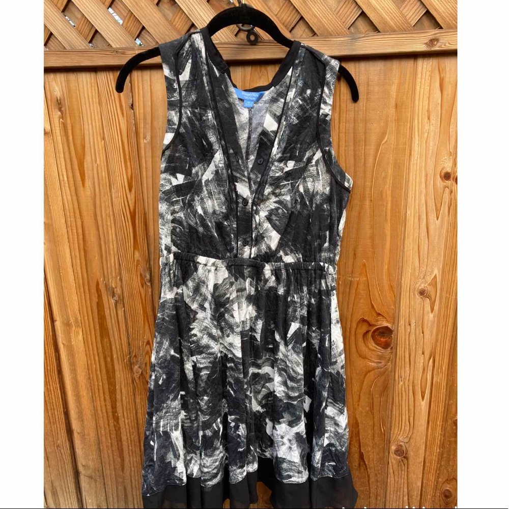 Vera Wang black dress